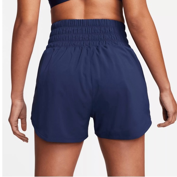 NIKE Dri-Fit One Ultra High Waisted Shorts Women's PLUS SIZE 2X FD7839-410 NWT - Picture 4 of 12